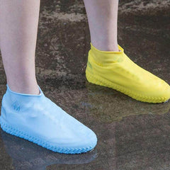 Waterproof Silicone Shoe Cover, Outdoor Non-Slip Anti Skid Waterproof Shoe Covers, Portable Rain Boots Rainproof Shoes Cover Reusable Silicone Rain Boots. (Pack of 2), Size- medium - Gardino